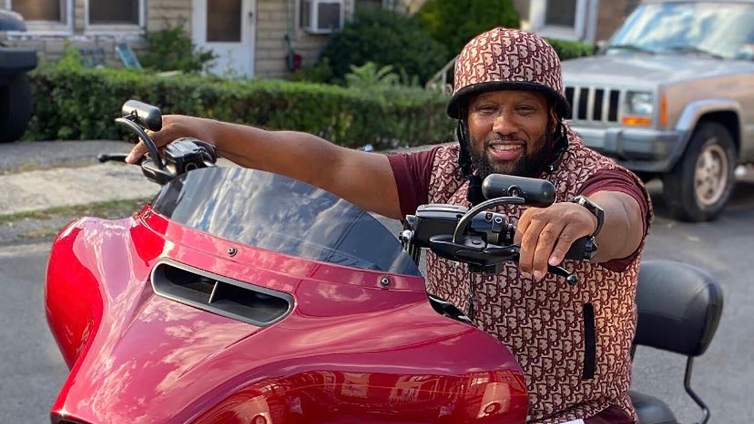 alpo martinez net worth