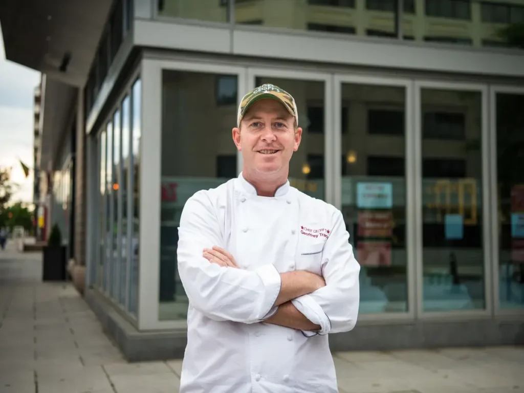 geoff tracy net worth